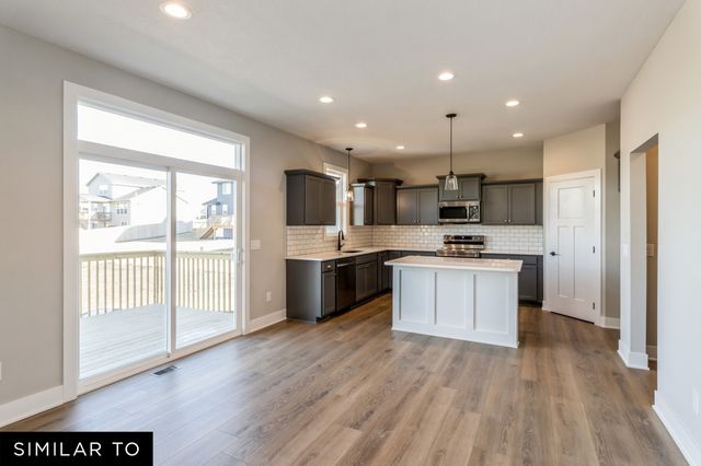 1208 Mulberry Drive NW, Bondurant, IA 50035