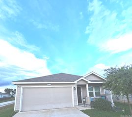 5335 FORBS LN, Bulverde, TX 78163