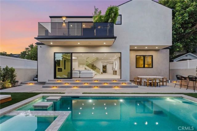 12408 Cumpston, Valley Village, CA 91607