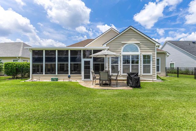 656 Meadowbrook Ln., Calabash, NC 28467