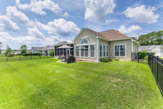 656 Meadowbrook Ln., Calabash, NC 28467