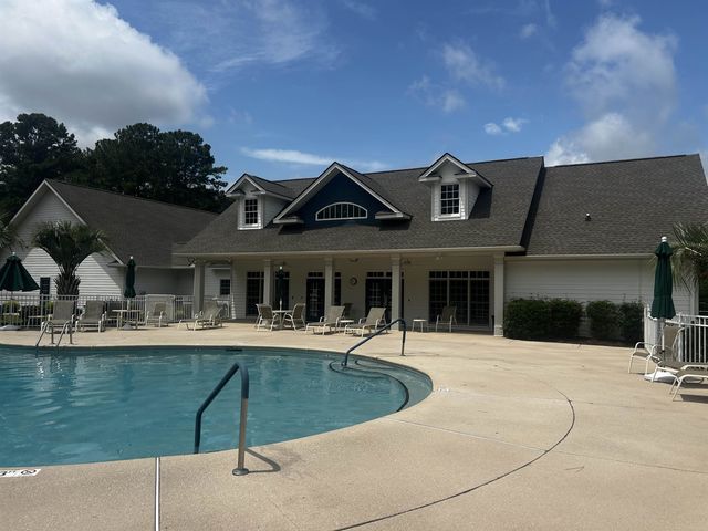 656 Meadowbrook Ln., Calabash, NC 28467