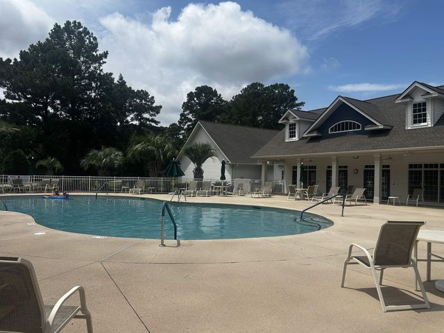 656 Meadowbrook Ln., Calabash, NC 28467