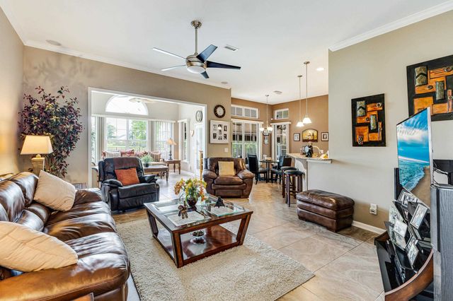 656 Meadowbrook Ln., Calabash, NC 28467