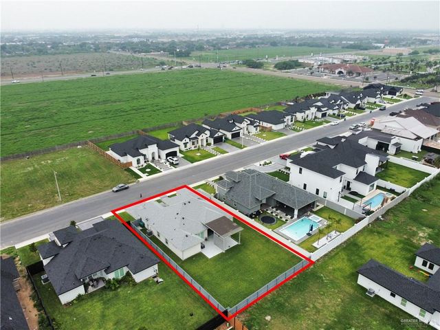 906 Bette Street, Pharr, TX 78577