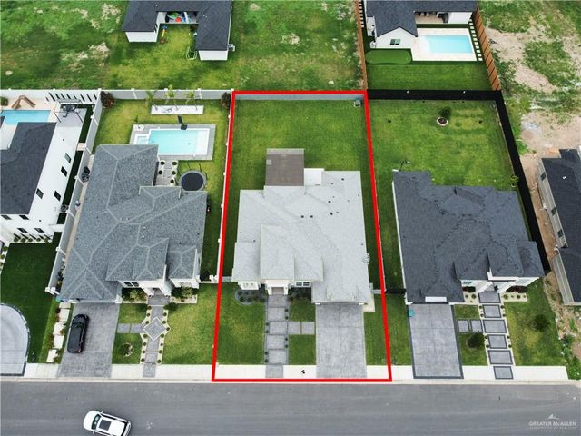 906 Bette Street, Pharr, TX 78577