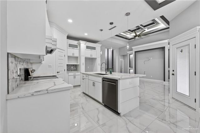 906 Bette Street, Pharr, TX 78577