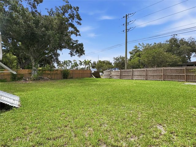 5430 HAYDEN BOULEVARD, Sarasota, FL 34232