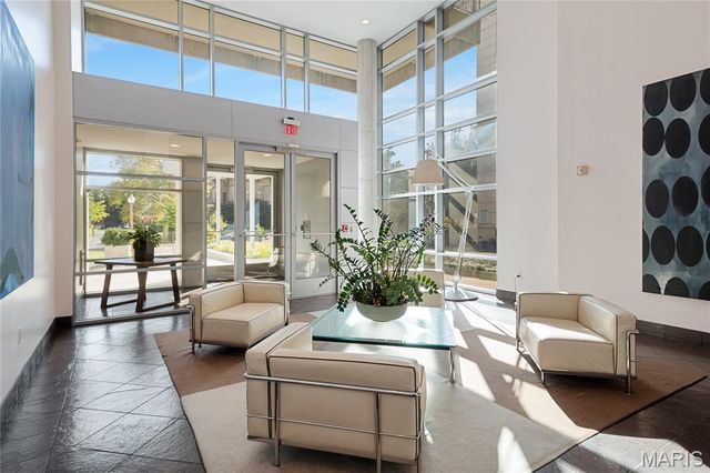 4545 Lindell Boulevard 3, St Louis, MO 63108