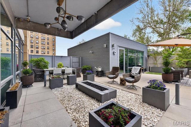 4545 Lindell Boulevard 3, St Louis, MO 63108