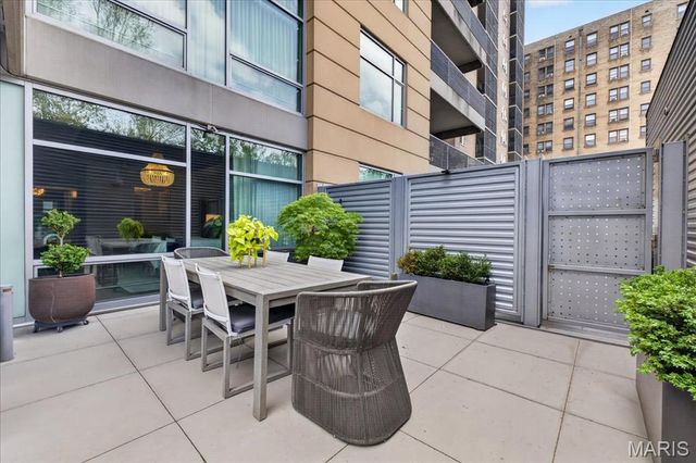 4545 Lindell Boulevard 3, St Louis, MO 63108