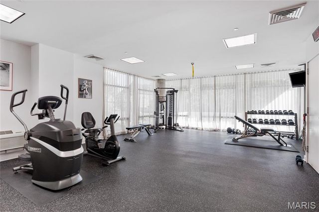 4545 Lindell Boulevard 3, St Louis, MO 63108