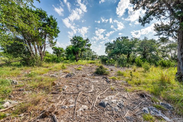 5889 VERDEN RDG, New Braunfels, TX 78132