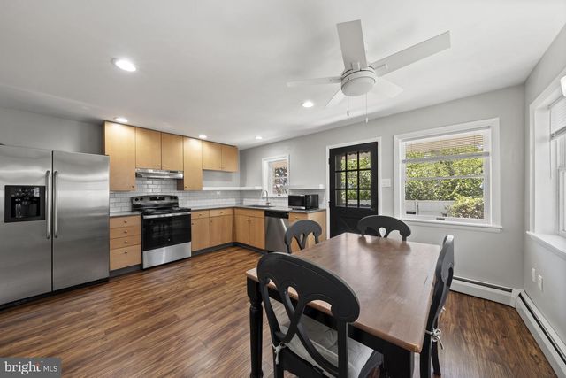 4410 MANAYUNK AVE, Philadelphia, PA 19128