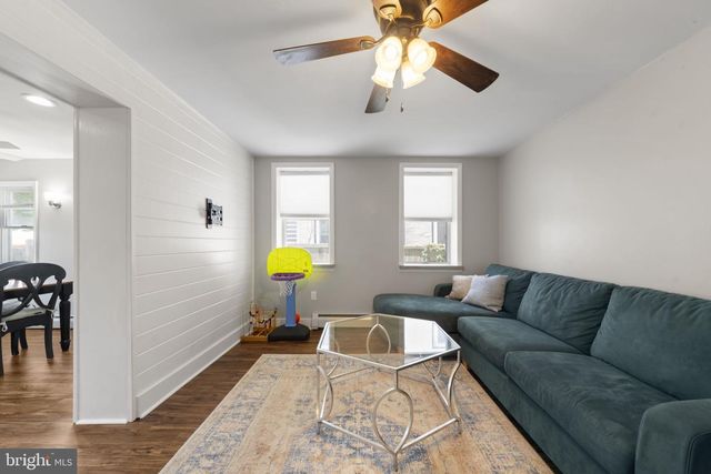 4410 MANAYUNK AVE, Philadelphia, PA 19128