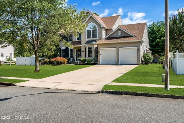 59 Brittany Drive, Bayville, NJ 08721