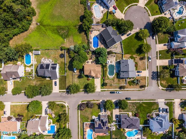 59 Brittany Drive, Bayville, NJ 08721