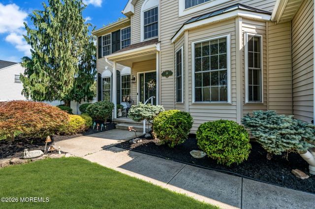 59 Brittany Drive, Bayville, NJ 08721