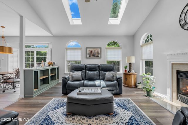 59 Brittany Drive, Bayville, NJ 08721
