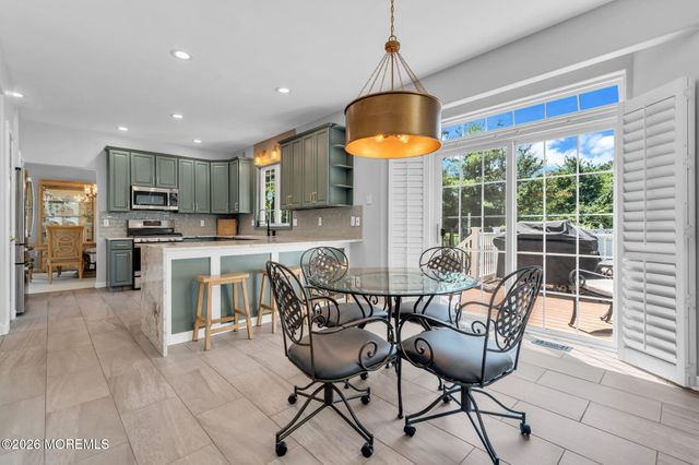 59 Brittany Drive, Bayville, NJ 08721