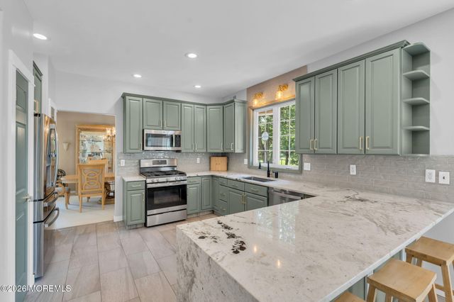 59 Brittany Drive, Bayville, NJ 08721