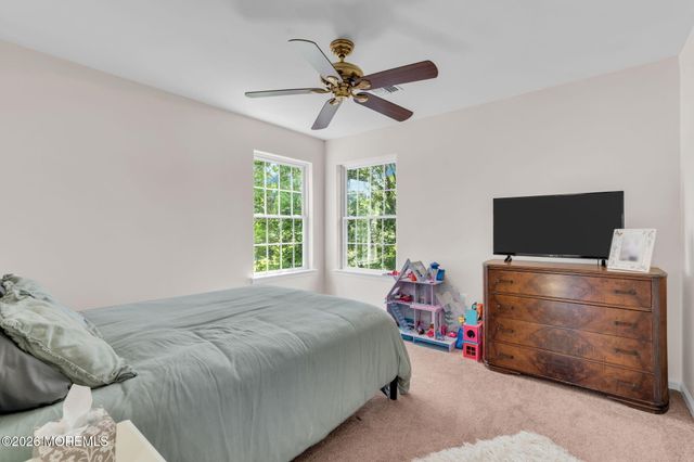 59 Brittany Drive, Bayville, NJ 08721