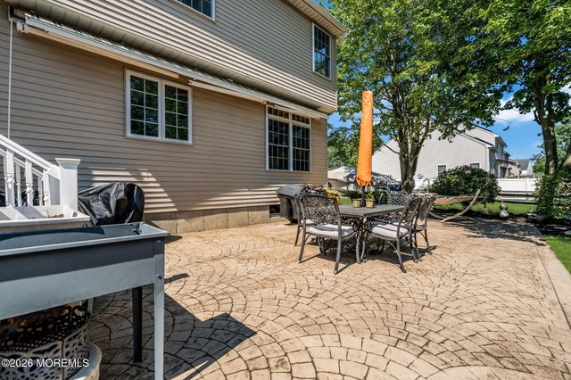 59 Brittany Drive, Bayville, NJ 08721