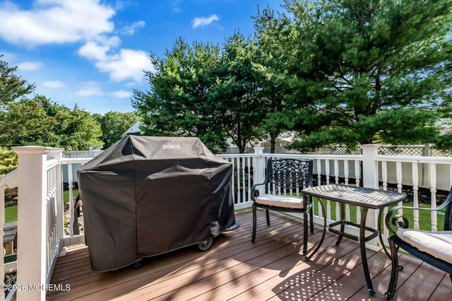 59 Brittany Drive, Bayville, NJ 08721