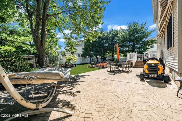 59 Brittany Drive, Bayville, NJ 08721