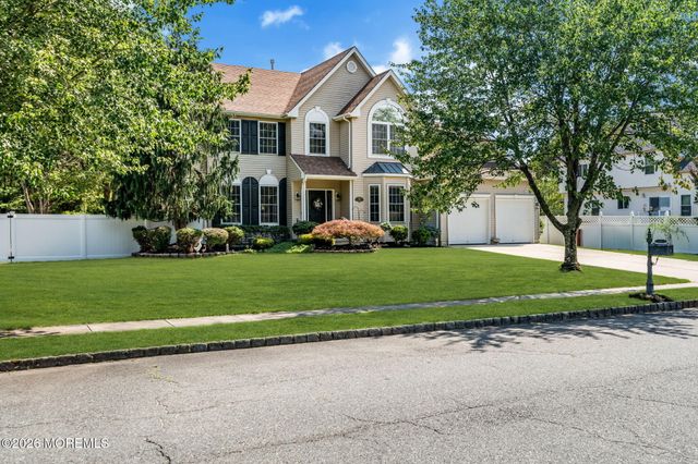 59 Brittany Drive, Bayville, NJ 08721