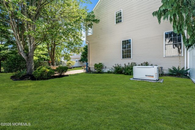 59 Brittany Drive, Bayville, NJ 08721