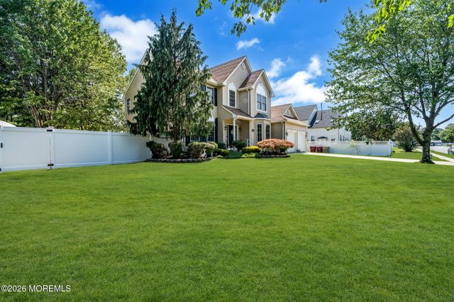 59 Brittany Drive, Bayville, NJ 08721