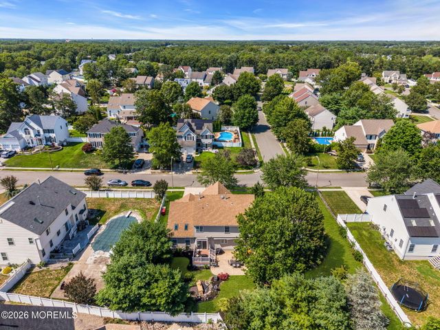59 Brittany Drive, Bayville, NJ 08721