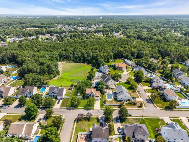 59 Brittany Drive, Bayville, NJ 08721