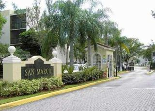 8810 Fontainebleau Blvd 303, Miami, FL 33172
