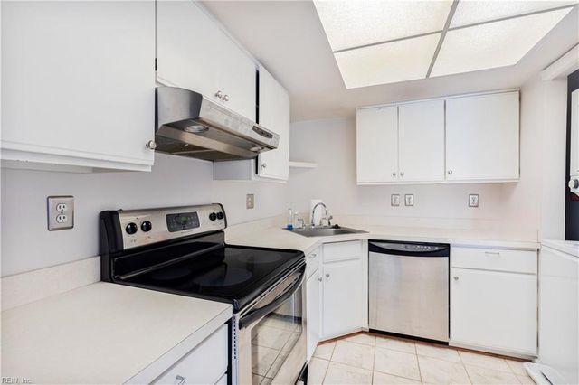 2200 Rock Cliff Reach Apt D, Chesapeake, VA 23320