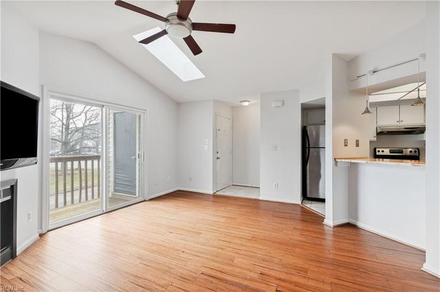 2200 Rock Cliff Reach Apt D, Chesapeake, VA 23320