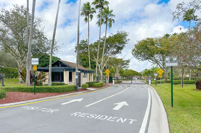 8018 Springside Court A, Boca Raton, FL 33496