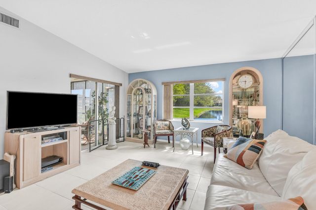 8018 Springside Court A, Boca Raton, FL 33496