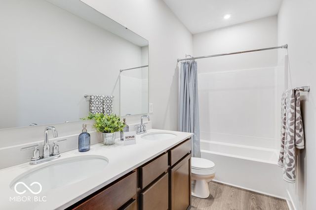 5675 Arcade Boulevard, Mccordsville, IN 46055