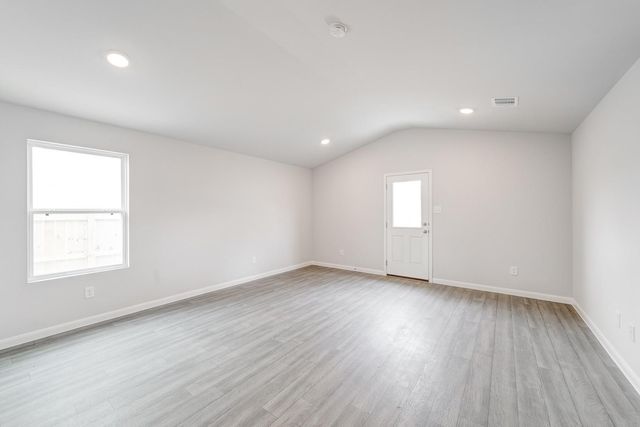 128 Road 5714, Cleveland, TX 77327