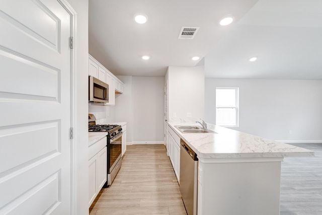 128 Road 5714, Cleveland, TX 77327