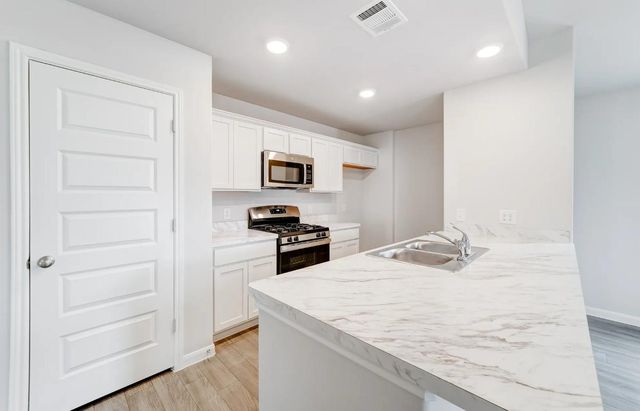 128 Road 5714, Cleveland, TX 77327