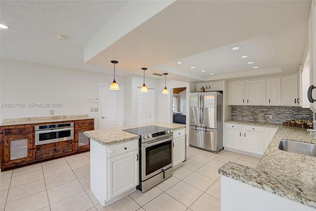 1300 NW 122 Ave, Plantation, FL 33323