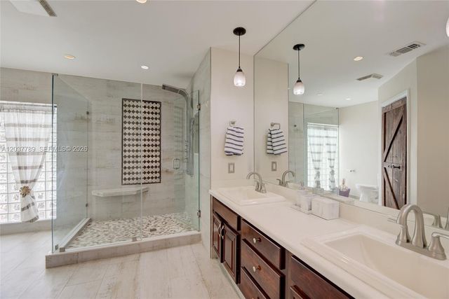 1300 NW 122 Ave, Plantation, FL 33323