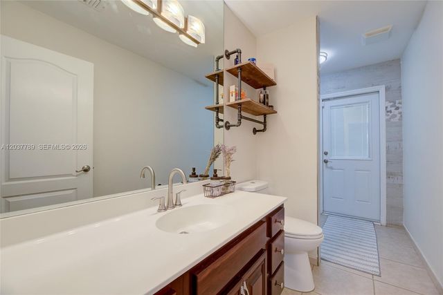 1300 NW 122 Ave, Plantation, FL 33323