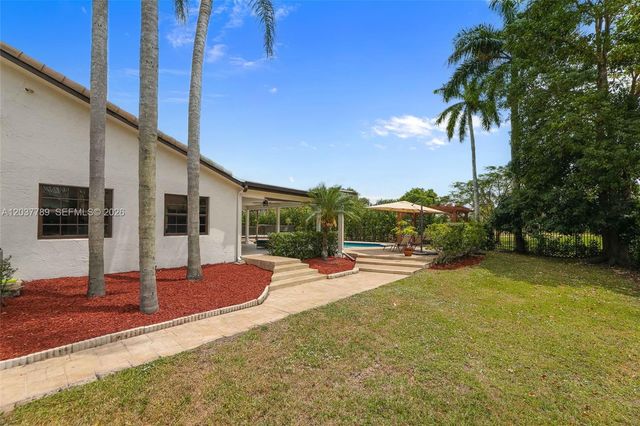 1300 NW 122 Ave, Plantation, FL 33323