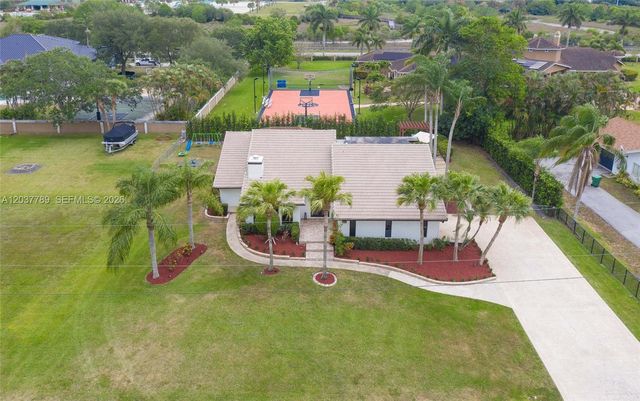 1300 NW 122 Ave, Plantation, FL 33323