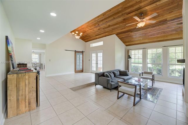 1300 NW 122 Ave, Plantation, FL 33323