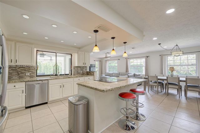 1300 NW 122 Ave, Plantation, FL 33323